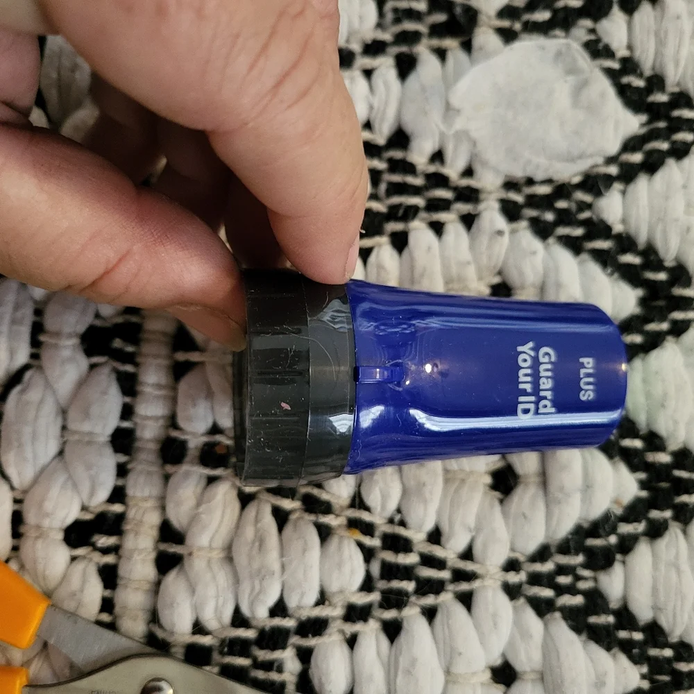 Guard Your ID roller stamp